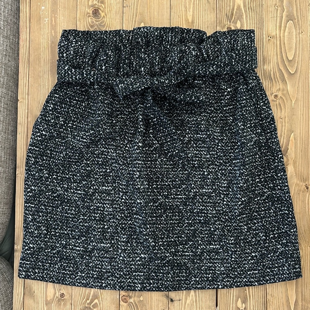 Express - Paperbag Skirt with belt tie - size S
